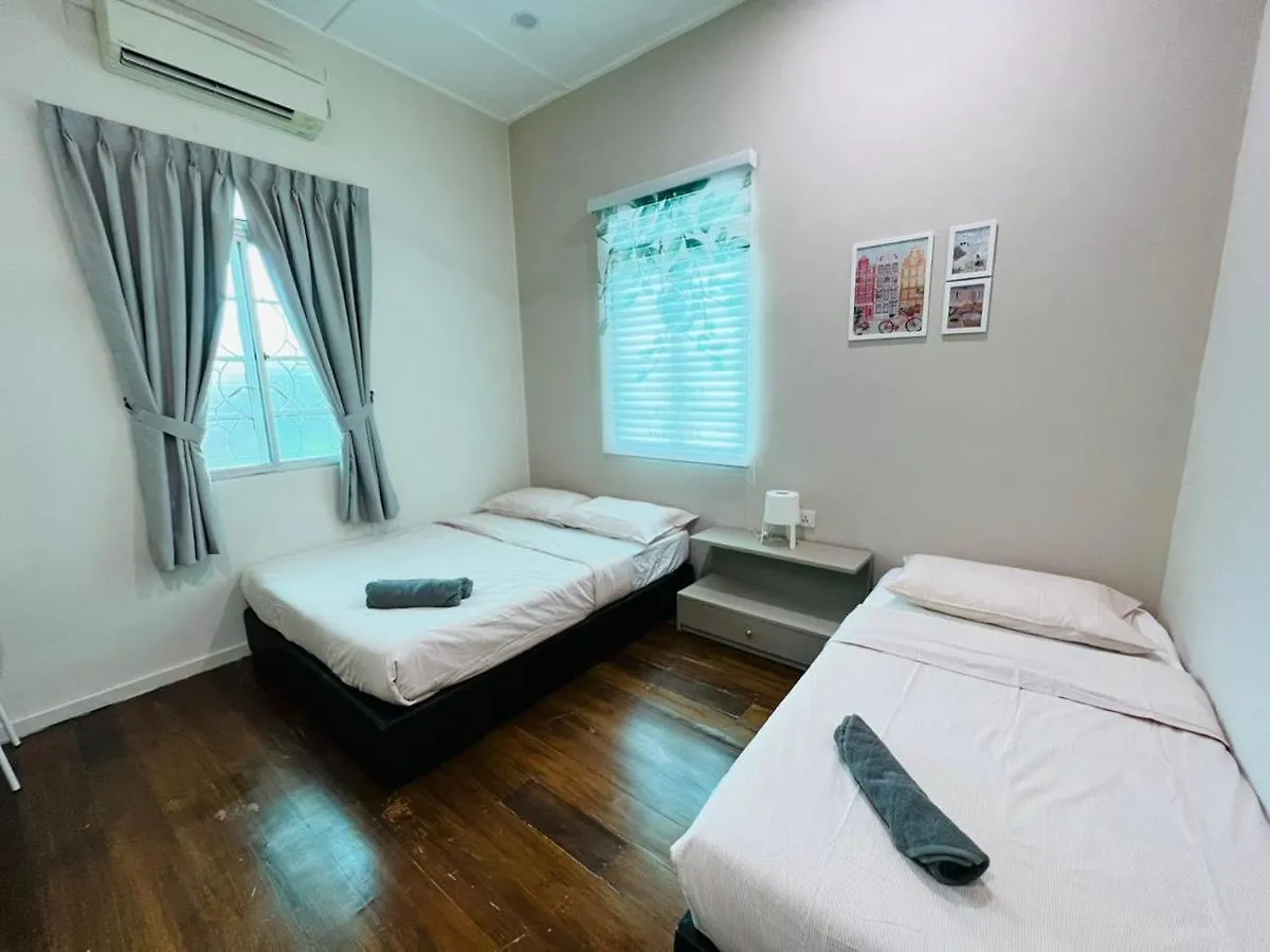 Myroom@Georgetown 0*, George Town